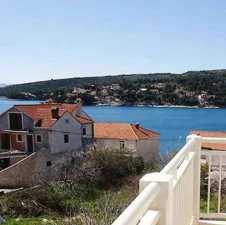 Apartman By The Sea Sumartin, Brac - 5620 Sumartin