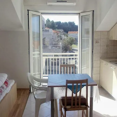 By The Sea Sumartin, Brac - 5620 Apartment *